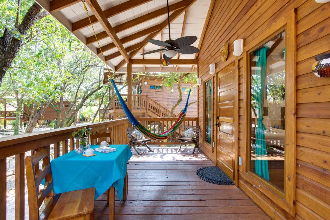 Mariposa Belize Beach Resort Placencia Eksteriør billede